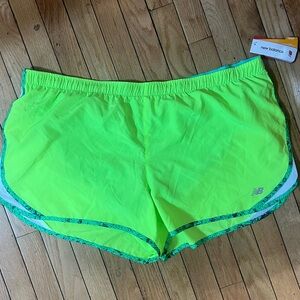New Balance Women's Neon Green Shorts Sz 2XL